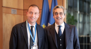 Photo avec le ministre Serge Papin